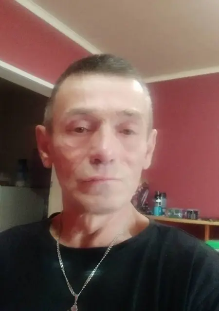 Я Олег, 55, из Москвы, ищу знакомство для постоянных отношений
