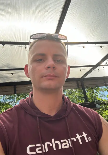 Сергей из Белой Калитвы, мне 28, познакомлюсь для открытые отношения