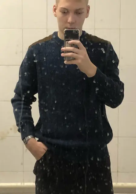 Артём из Старого Оскола, мне 19, познакомлюсь для открытые отношения