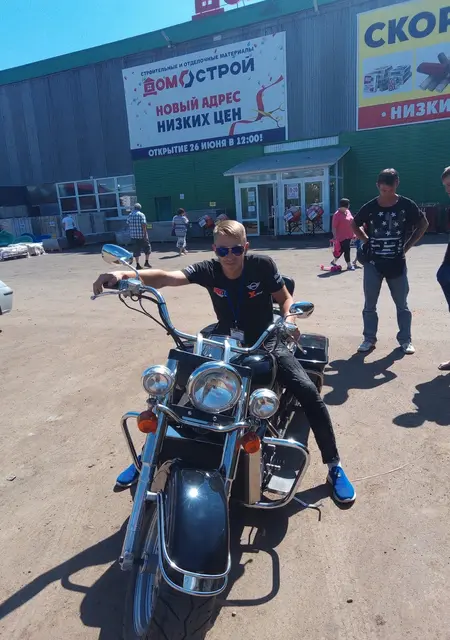 Я Виктор, 29, из Уфы, ищу знакомство для открытые отношения