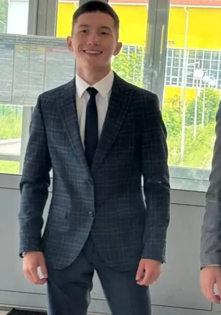 Абдул из Саратова, мне 18, познакомлюсь на одну ночь