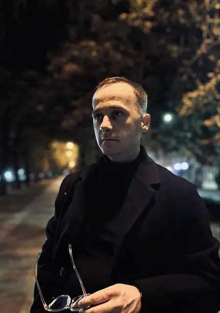 Евгений из Москвы, мне 28, познакомлюсь для приятного времяпровождения