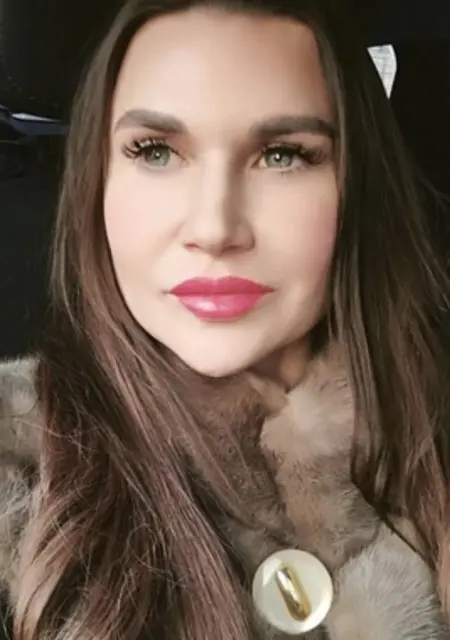 Я Арина, 40, знакомлюсь для общения в Асбесте