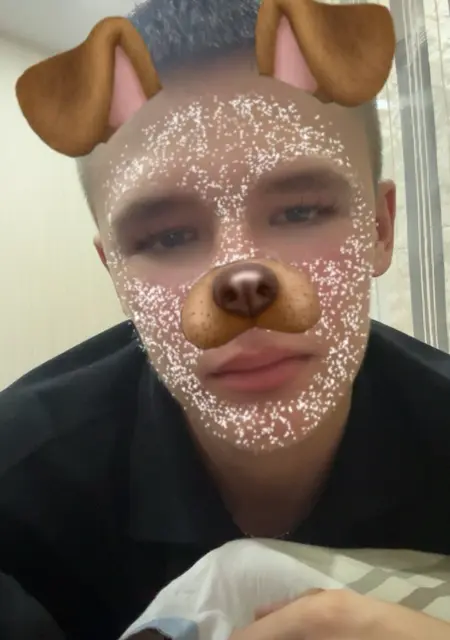 Я Danchik, 18, из Санкт-Петербурга, ищу знакомство для вирта