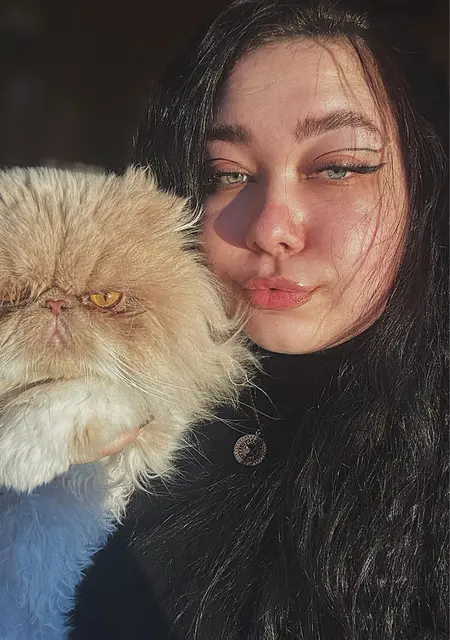 Анна из Владивостока, ищу на сайте приятное времяпровождение