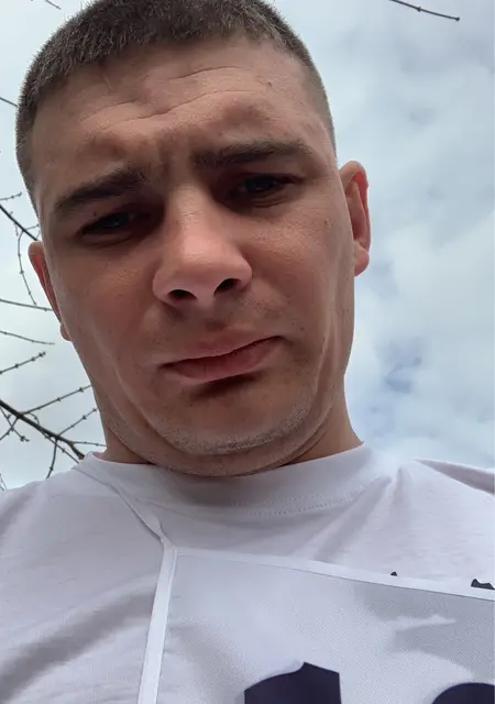 Я Александр, 31, знакомлюсь для постоянных отношений в Невинномысске