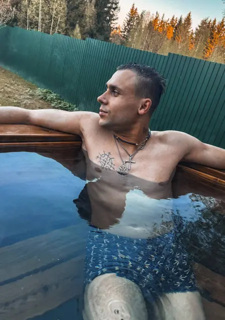 Артем из Калуги, ищу на сайте приятное времяпровождение