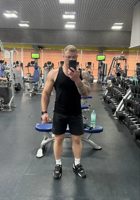 Я Марк, 28, знакомлюсь для открытые отношения в Владивостоке