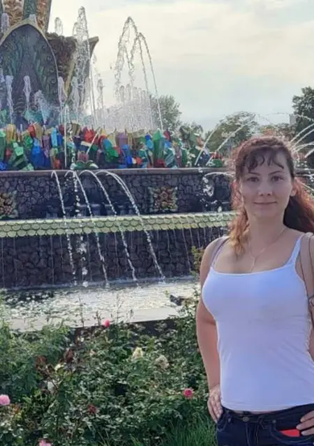 Я Лена, 33, знакомлюсь для постоянных отношений в Москве