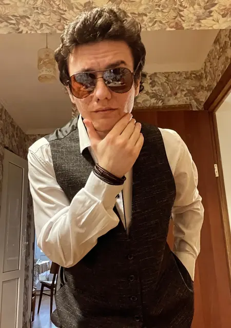 Я Yan, 21, знакомлюсь для открытые отношения в Владикавказе