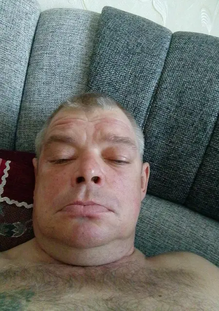 Александр из Омска, мне 46, познакомлюсь без обязательств