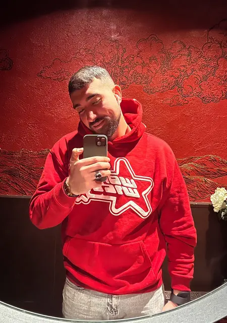 Мохамед из Краснодара, ищу на сайте знакомства на одну ночь