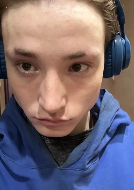 Я Никита, 20, из Саратова, ищу знакомство для вирта