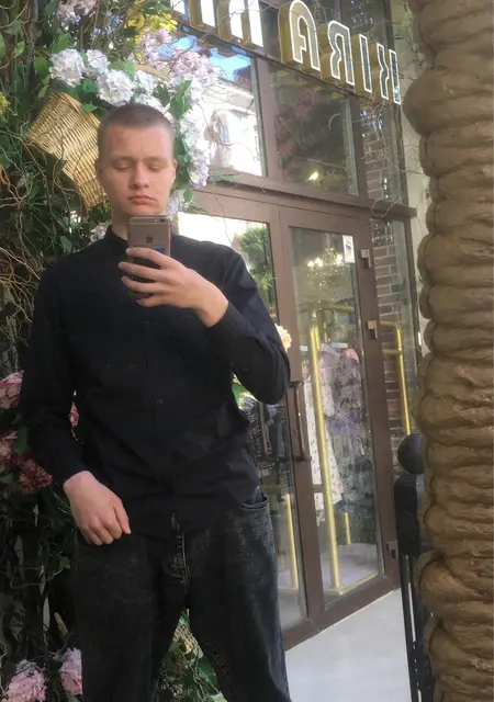 Я Еремей, 18, знакомлюсь без обязательств в Крымске