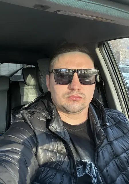 Я Артем, 32, знакомлюсь на одну ночь в Москве