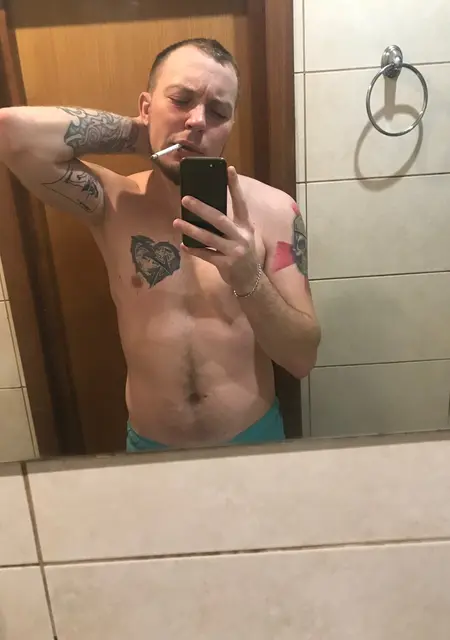 Я Nik, 31, знакомлюсь без обязательств в Твери