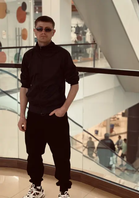 Я Александр, 33, знакомлюсь для постоянных отношений в Екатеринбурге