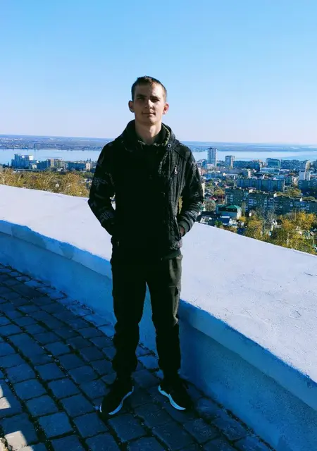 Я Гарри, 25, знакомлюсь без обязательств в Новопавловске