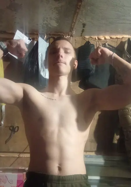 Я Саня, 26, из Нижнего Тагила, ищу знакомства без обязательств