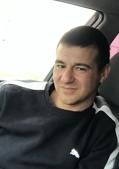 Я Mister, 42, из Новочеркасска, ищу знакомства на одну ночь