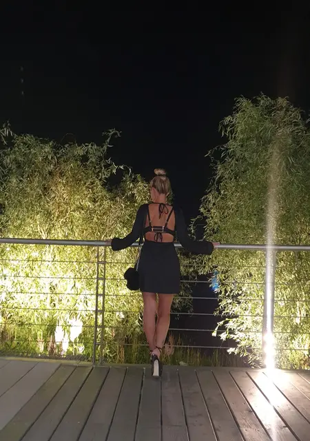 Яна из Казани, мне 42, познакомлюсь на одну ночь