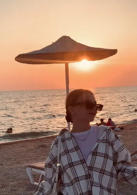 Я Кристина, 18, из Краснодара, ищу знакомство для вирта