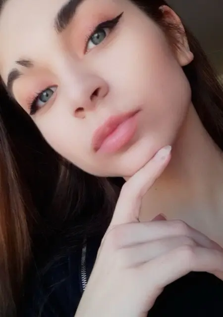 Я Виктория, 22, знакомлюсь для общения в Иванове