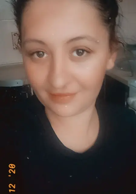 Ксюша из Ялты, ищу на сайте знакомства на одну ночь