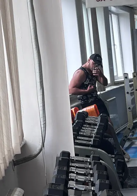 Я Вова, 30, из Благовещенска, ищу знакомства на одну ночь