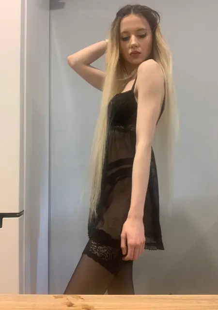 Я Анна, 20, знакомлюсь для открытые отношения в Новосибирске