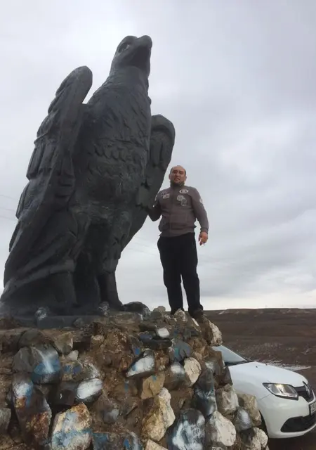 Я Амир, 42, из Алматы, ищу знакомство для приятного времяпровождения