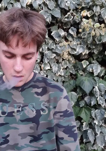 Я Егор, 21, из Уфы, ищу знакомства на одну ночь