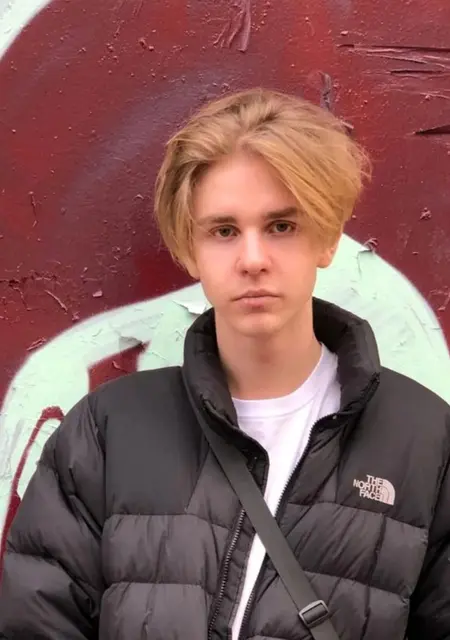 Денис из Саратова, ищу на сайте знакомства на одну ночь