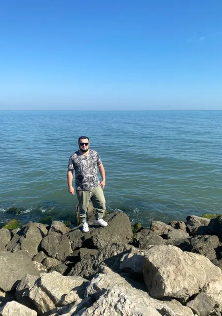 Я Нариман, 31, из Махачкалы, ищу знакомство для приятного времяпровождения