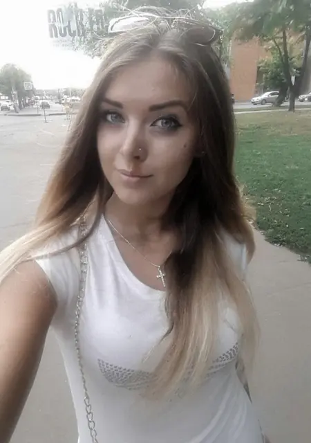 Алина из Кривого Рога, мне 30, познакомлюсь для вирта