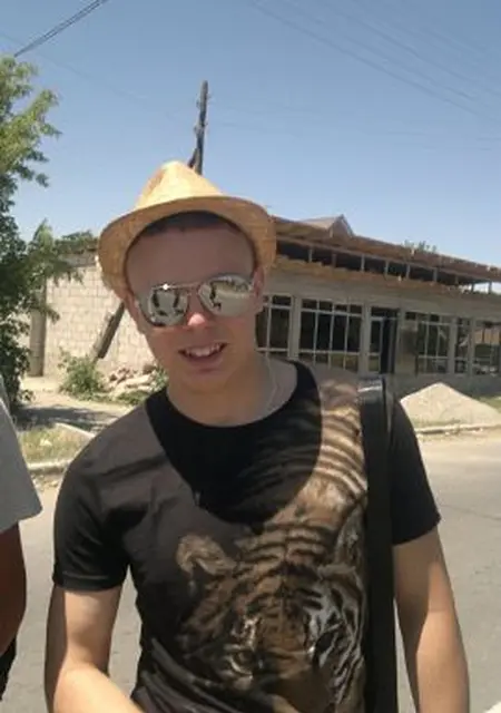 Максик из Обнинска, ищу на сайте знакомства на одну ночь