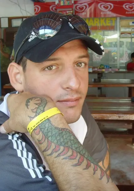 Александр из Калининграда, ищу на сайте знакомства на одну ночь