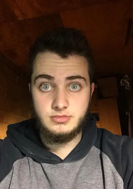 Я Миха, 29 років, знайомлюсь без зобов'язань у Миколаєві