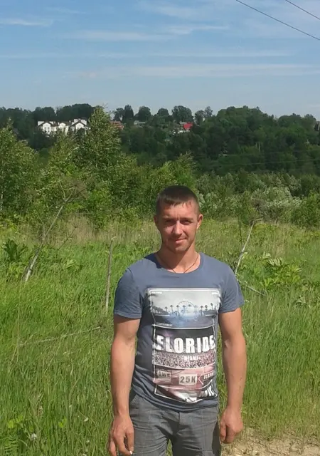 Саша из Реутова, мне 46, познакомлюсь без обязательств