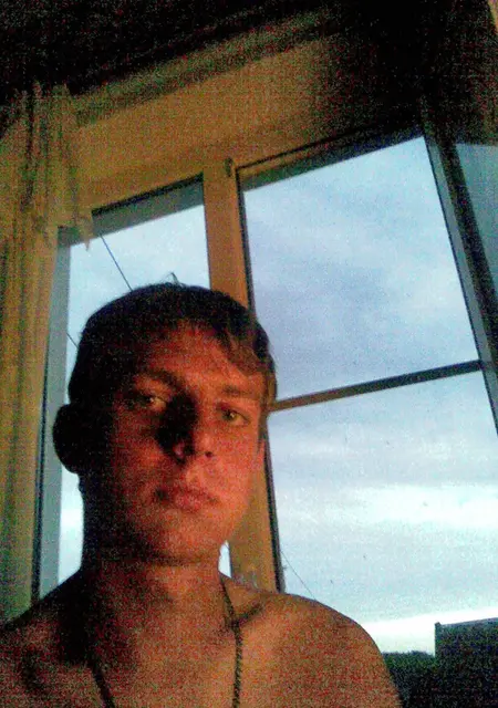 Я Игорь, 33, из Славянска-на-Кубани, ищу знакомства на одну ночь