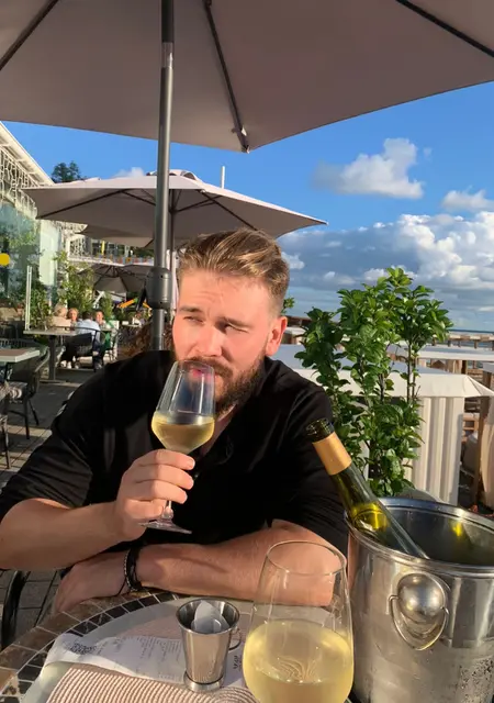 Никита из Самары, мне 29, познакомлюсь на одну ночь