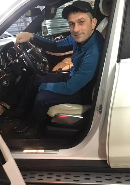 Аслан из Нальчика, ищу на сайте знакомства на одну ночь