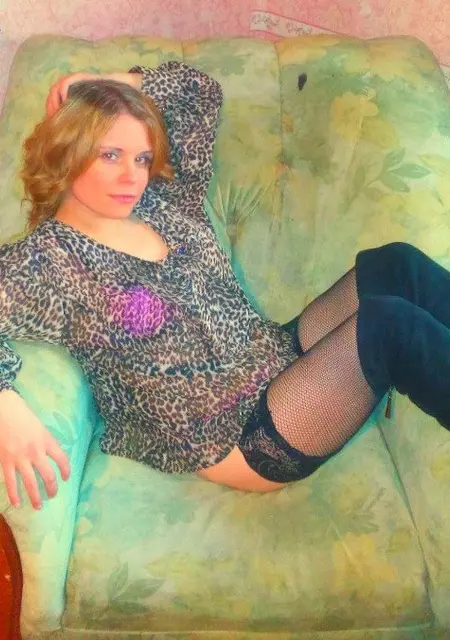 Я Роза, 37, из Пскова, ищу знакомство для приятного времяпровождения