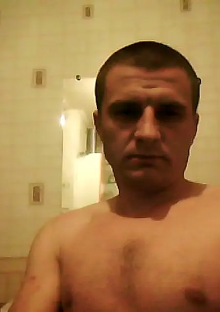 Я Серега, 43, знакомлюсь на одну ночь в Донецке