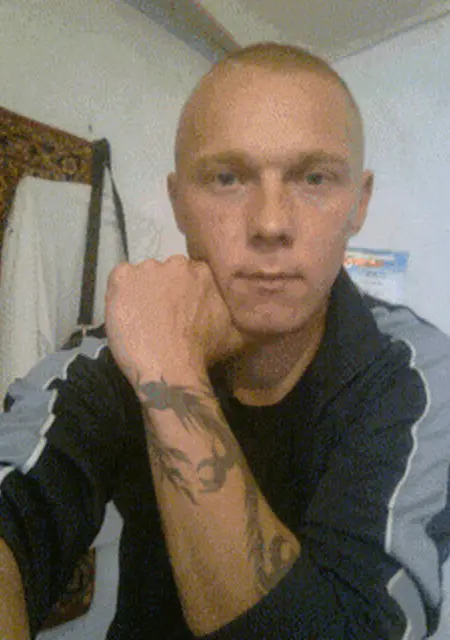 Я Yuriy, 41, из Хотькова, ищу знакомства на одну ночь