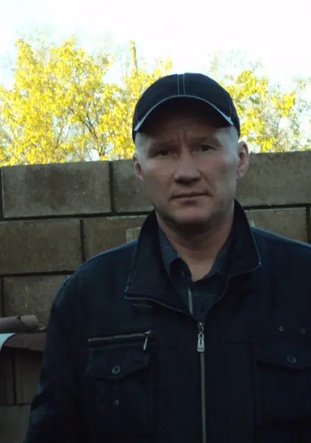 Андрей из Ижевска, мне 57, познакомлюсь для постоянных отношений