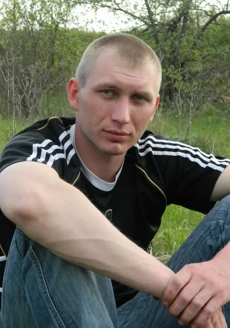 Я Валентин, 36, знакомлюсь без обязательств в Ельце