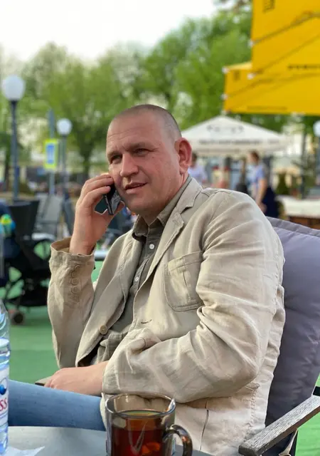 Александр из Калининграда, мне 47, познакомлюсь для приятного времяпровождения