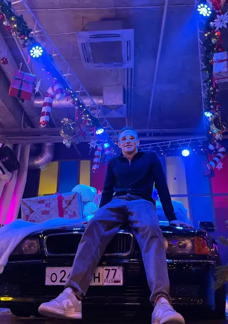 Я Artem, 21, из Новосибирска, ищу знакомства на одну ночь