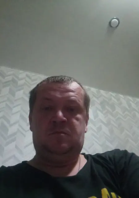 Den из Самары, мне 41, познакомлюсь на одну ночь